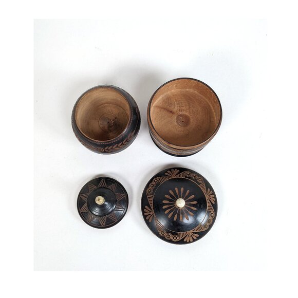 Two Vintage Souvenir Mexico Hand Carved Round Wooden Trinket Boxes & Lids Footed - Picture 4 of 5
